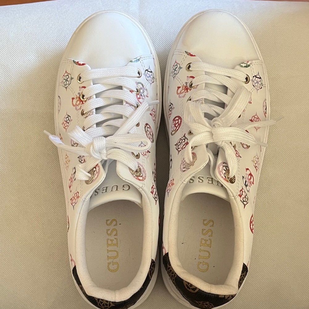 GUESS Women's White Sneakers with Colorful Patterns